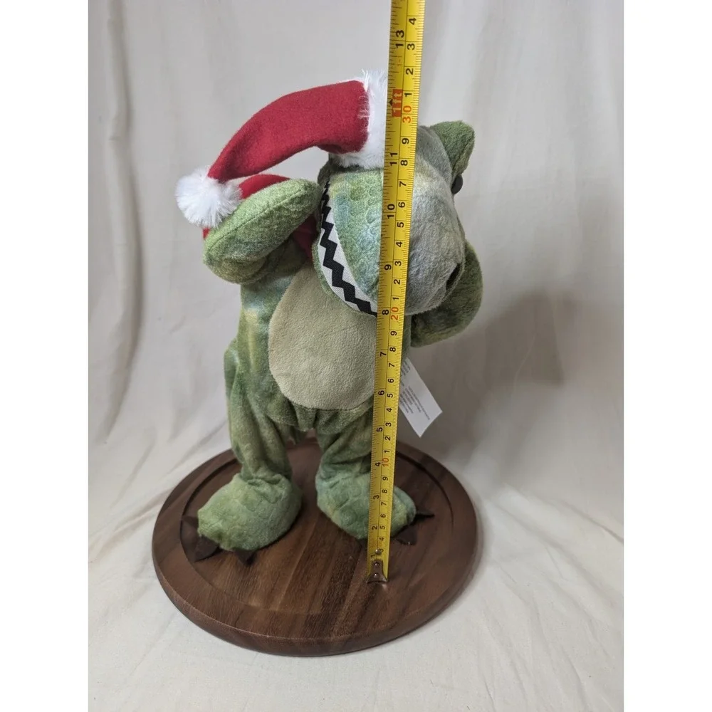 Animated Dancing And Singing‎ Christmas Alligator Works! Santa Hat
